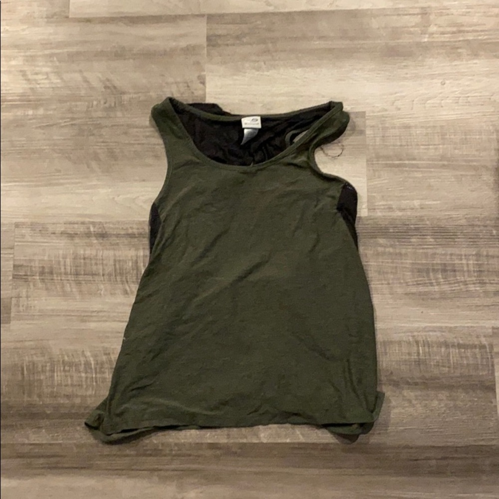 Black and green workout top